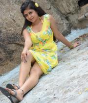 janu-lvely-spicy-photo-stills-32