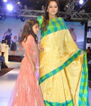 jayapradha-ramp-walk-at-passionate-foundation-fashion-show-10