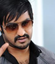 jr-ntr-baadshah-latest-movie-stills-5