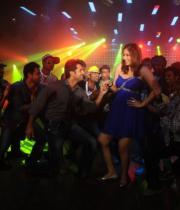 jwala-gutta-hot-item-song-stills-from-gunde-jaari-gallantayyinde-movie-11