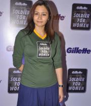 jwala-gutta-hot-in-skirts-11
