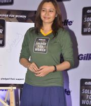jwala-gutta-hot-in-skirts-7
