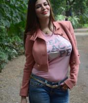 kainaat-arora-latest-photos-in-jeans-1