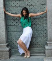 kajal-agarwal-photos-in-long-skirt-24