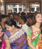 kajal-launch-srinikethan-shopping-mall-24