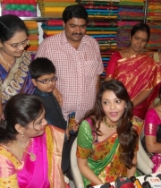 kajal-launch-srinikethan-shopping-mall-25