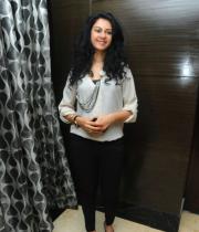 actress-kamna-jethmalani-new-images-04