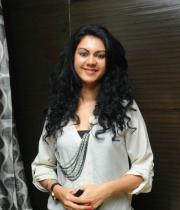 actress-kamna-jethmalani-new-images-104