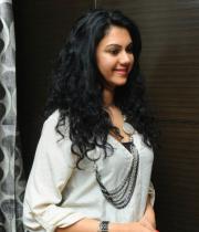 actress-kamna-jethmalani-new-images-109