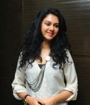 actress-kamna-jethmalani-new-images-14