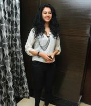 actress-kamna-jethmalani-new-images-17