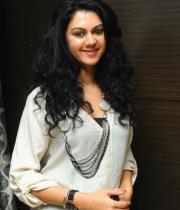 actress-kamna-jethmalani-new-images-21