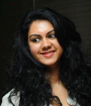 actress-kamna-jethmalani-new-images-24