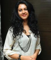 actress-kamna-jethmalani-new-images-30