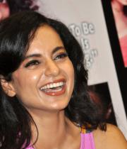 kangana-ranaut-at-stardust-magazine-launch-2