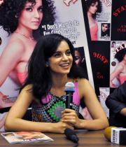 kangana-ranaut-at-stardust-magazine-launch-29