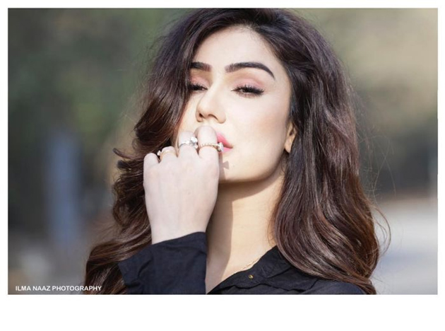 kangana-sharma-photoshoot-pics_3