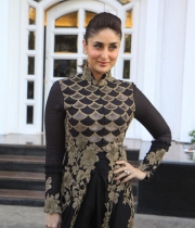 kareena-kapoor-latest-photos-4 kareena-kapoor-latest-photos-4
