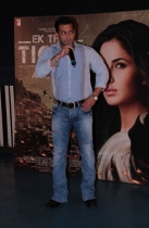 katrina-kaif-launches-ek-tha-tiger-song-photos-1204