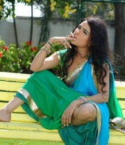 kavya-singh-latest-saree-photos-11