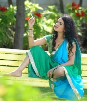kavya-singh-latest-saree-photos-4