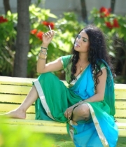 kavya-singh-latest-saree-photos-5