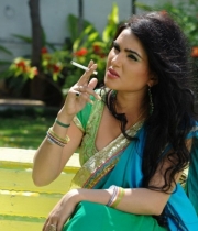 kavya-singh-latest-saree-photos-8