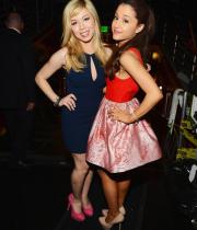 jennette-mccurdy-ariana-grande-kids-choice-awards-2013