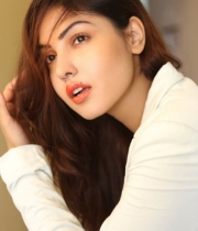 komal-jha-latest-photo-gallery-11