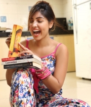 komal-jha-latest-photo-gallery-14