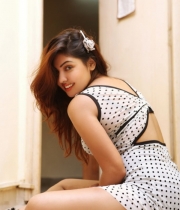 komal-jha-latest-photo-gallery-5