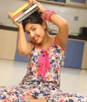 komal-jha-latest-photo-gallery-6