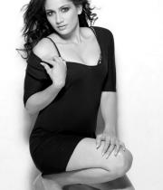 komal-sharma-hot-photoshoot-pics-15