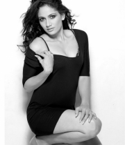 komal-sharma-hot-pics-8