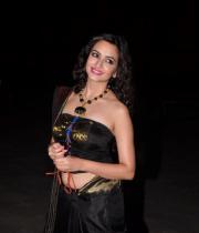 kriti-kharbandha-ramp-walk-at-hyderabad-fashion-week-19