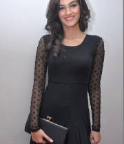 kriti-sanon-latest-photos_8