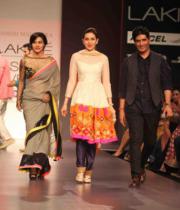 lakme-fashion-week-summer-day-2-14