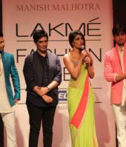 lakme-fashion-week-summer-day-2-16