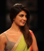 lakme-fashion-week-summer-day-2-26