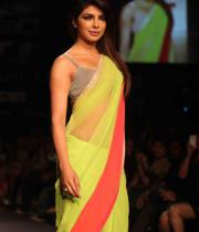 lakme-fashion-week-summer-day-2-31