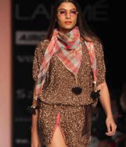 celebs-at-lakme-fashion-show-week-photos-day-1-11