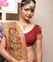 hot-girls-at-lakme-salon-make-up-event13