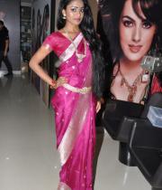 hot-girls-at-lakme-salon-make-up-event5