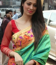 actress-lakshmi-rai-launches-shree-niketan-showroom_13