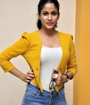 104156-lavanya-tripathi-at-naa-bangaru-thalli-premier-show-05