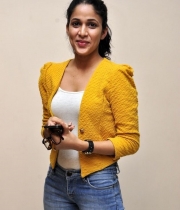 104158-lavanya-tripathi-at-naa-bangaru-thalli-premier-show-07