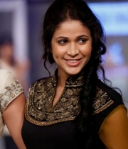 lavanya-tripathi-ramp-walk-photos-11