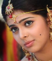 love-you-bangaram-movie-first-look-wallpapers-02