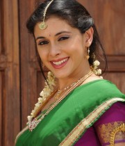 maanasi-half-saree-stills-11