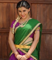 maanasi-half-saree-stills-18